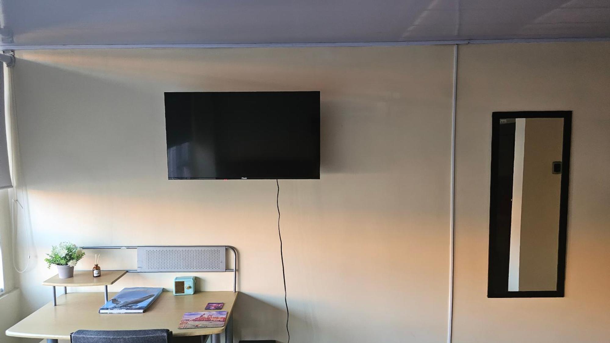 Colisseum Roma House- Campin Simon Bolivar Movistar Embajada Compensar Bogota Ngoại thất bức ảnh