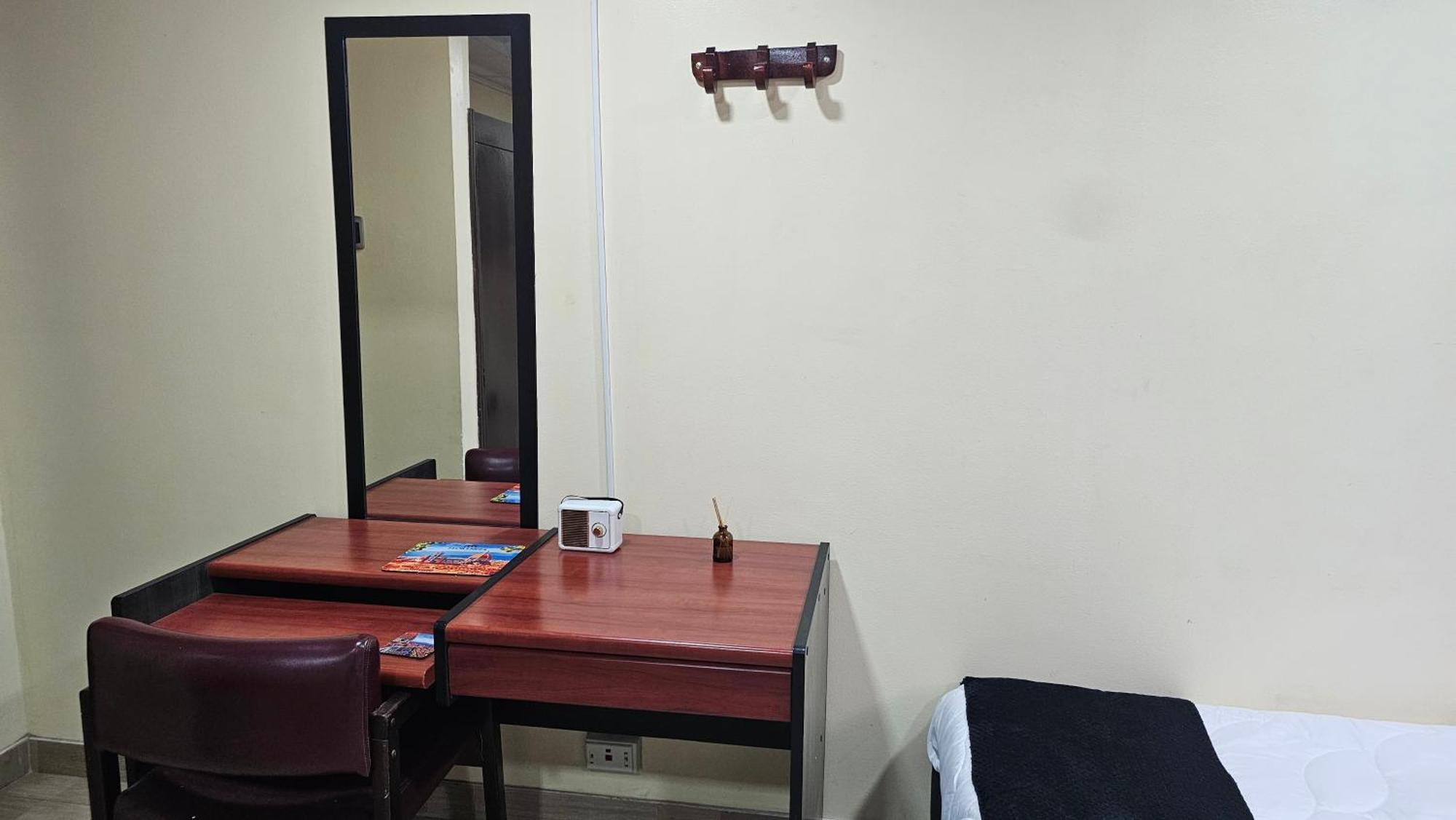 Colisseum Roma House- Campin Simon Bolivar Movistar Embajada Compensar Bogota Ngoại thất bức ảnh